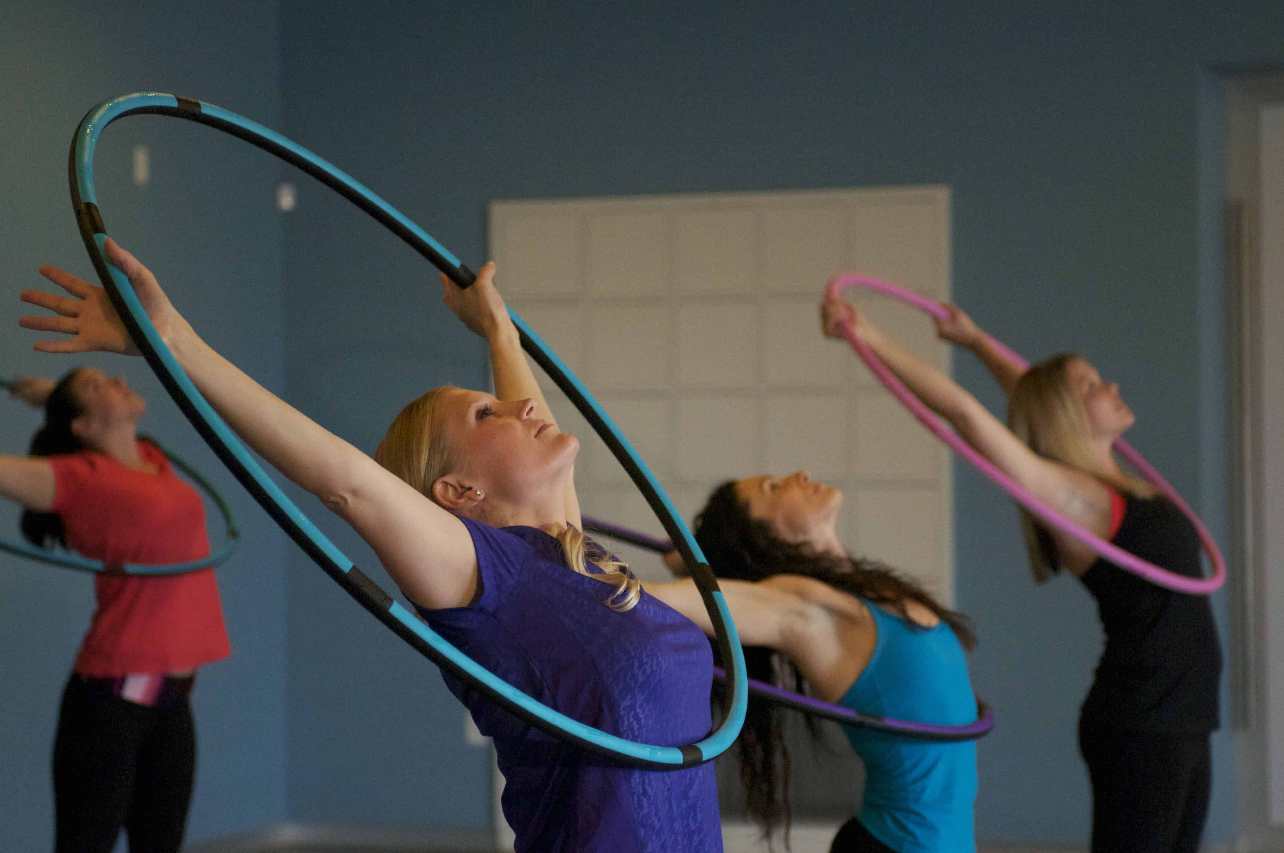 A quemar calorías y más con hula hoop fitness